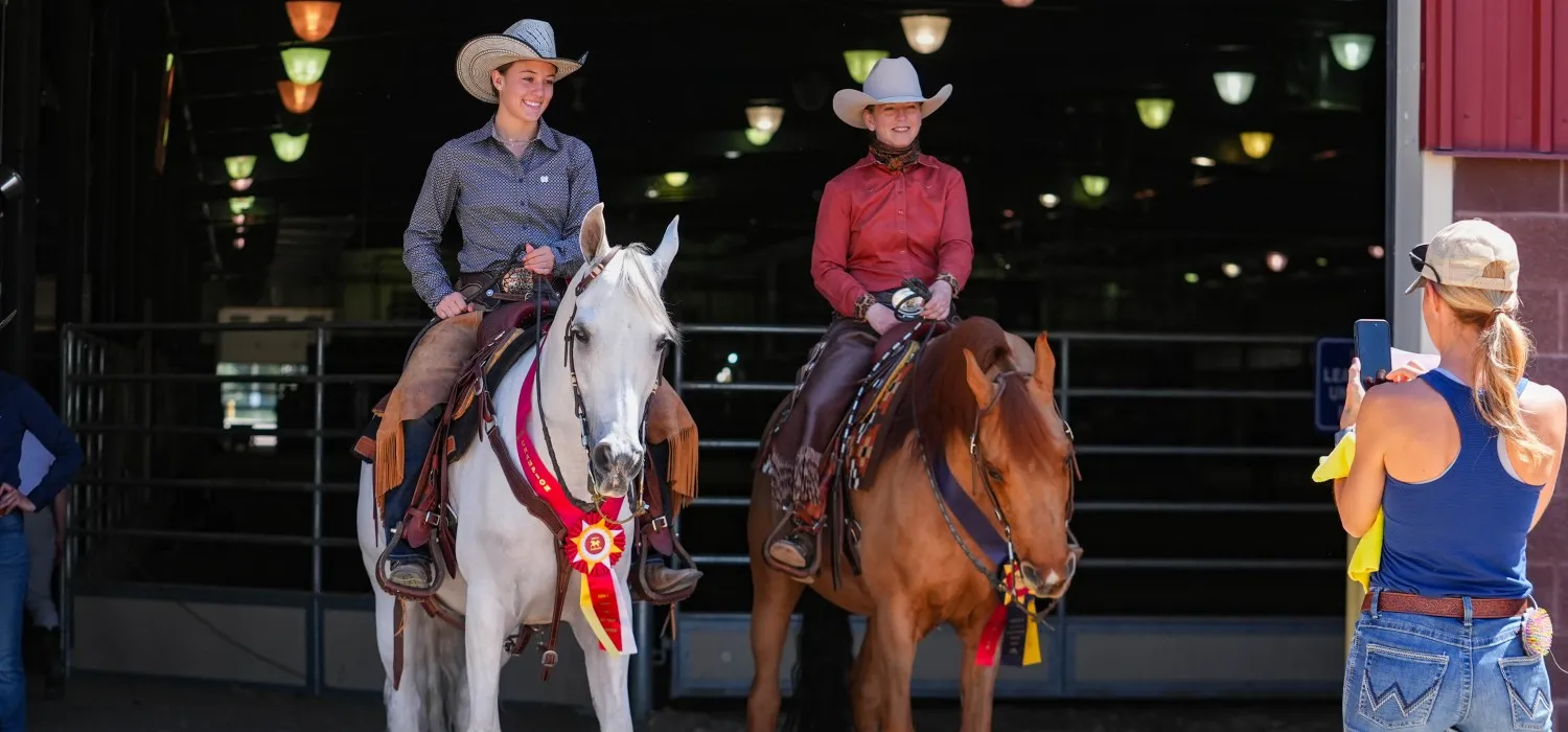 HaileyMannick&Werdyct&SharonLujan&KhaneoheJ01.JPG