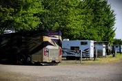9365762ec1e935ef9fb3f5ee67c9846dad77f349fc7bf747fc58a25a45d63180.jpg